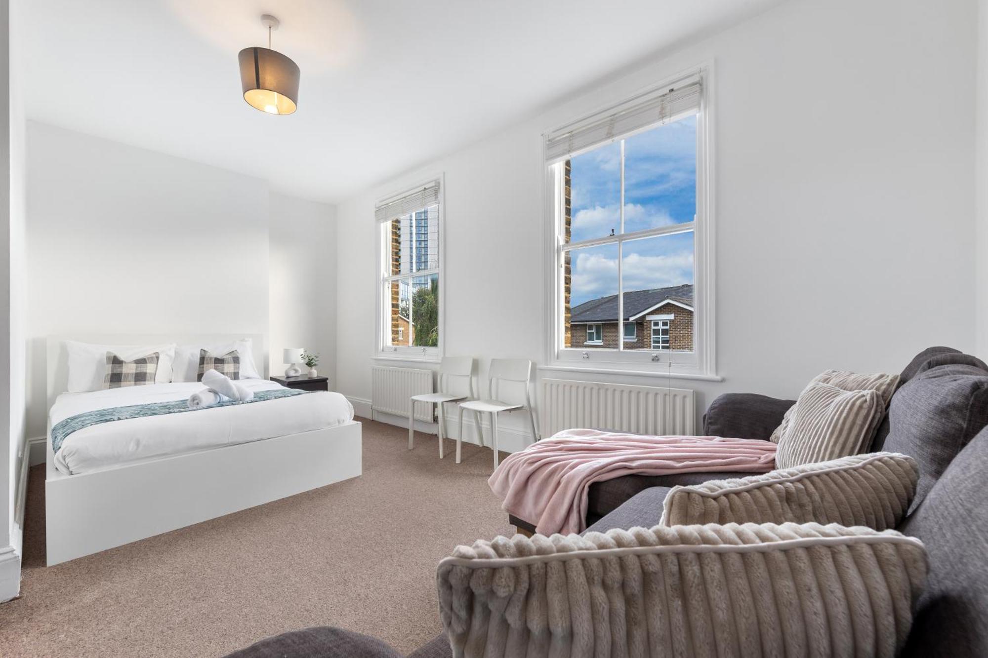 Luxury 4 Bedroom Flat With Stunning Shard View From Terrace In Central London! Next To Station, Sleeps 9 Extérieur photo