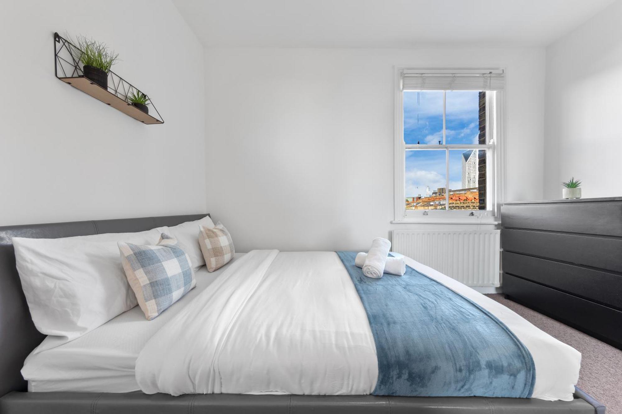 Luxury 4 Bedroom Flat With Stunning Shard View From Terrace In Central London! Next To Station, Sleeps 9 Extérieur photo