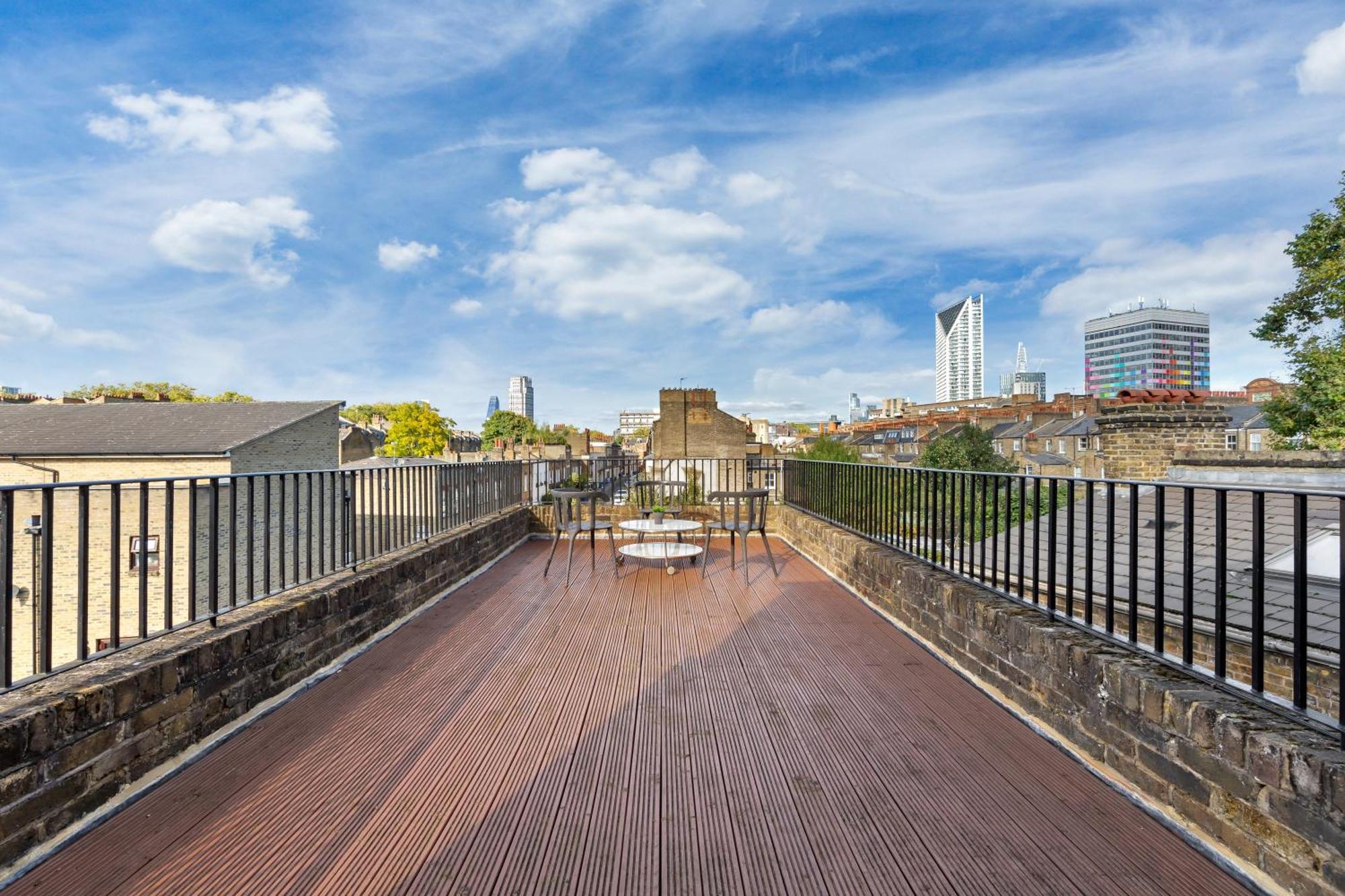 Luxury 4 Bedroom Flat With Stunning Shard View From Terrace In Central London! Next To Station, Sleeps 9 Extérieur photo