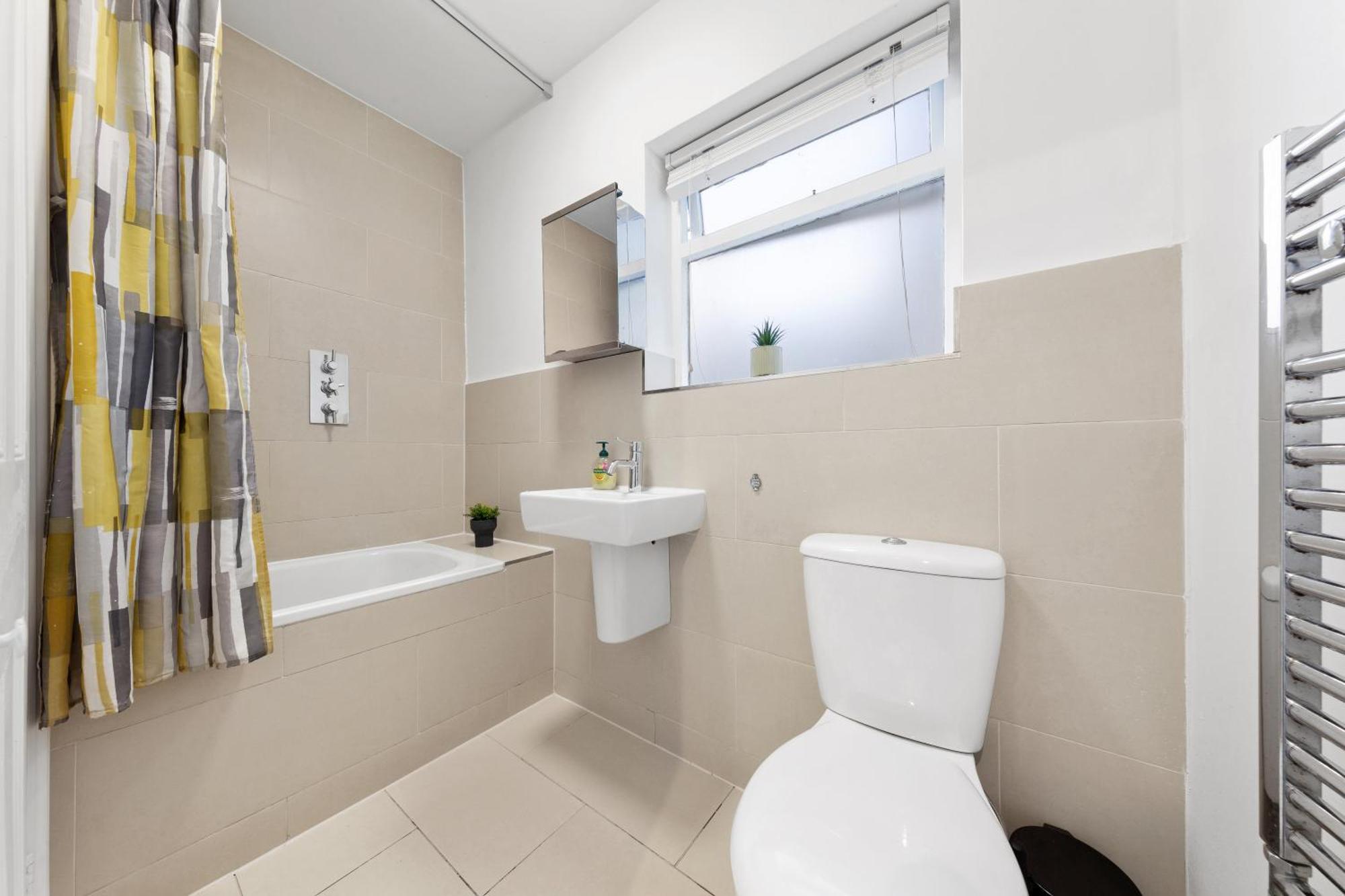 Luxury 4 Bedroom Flat With Stunning Shard View From Terrace In Central London! Next To Station, Sleeps 9 Extérieur photo