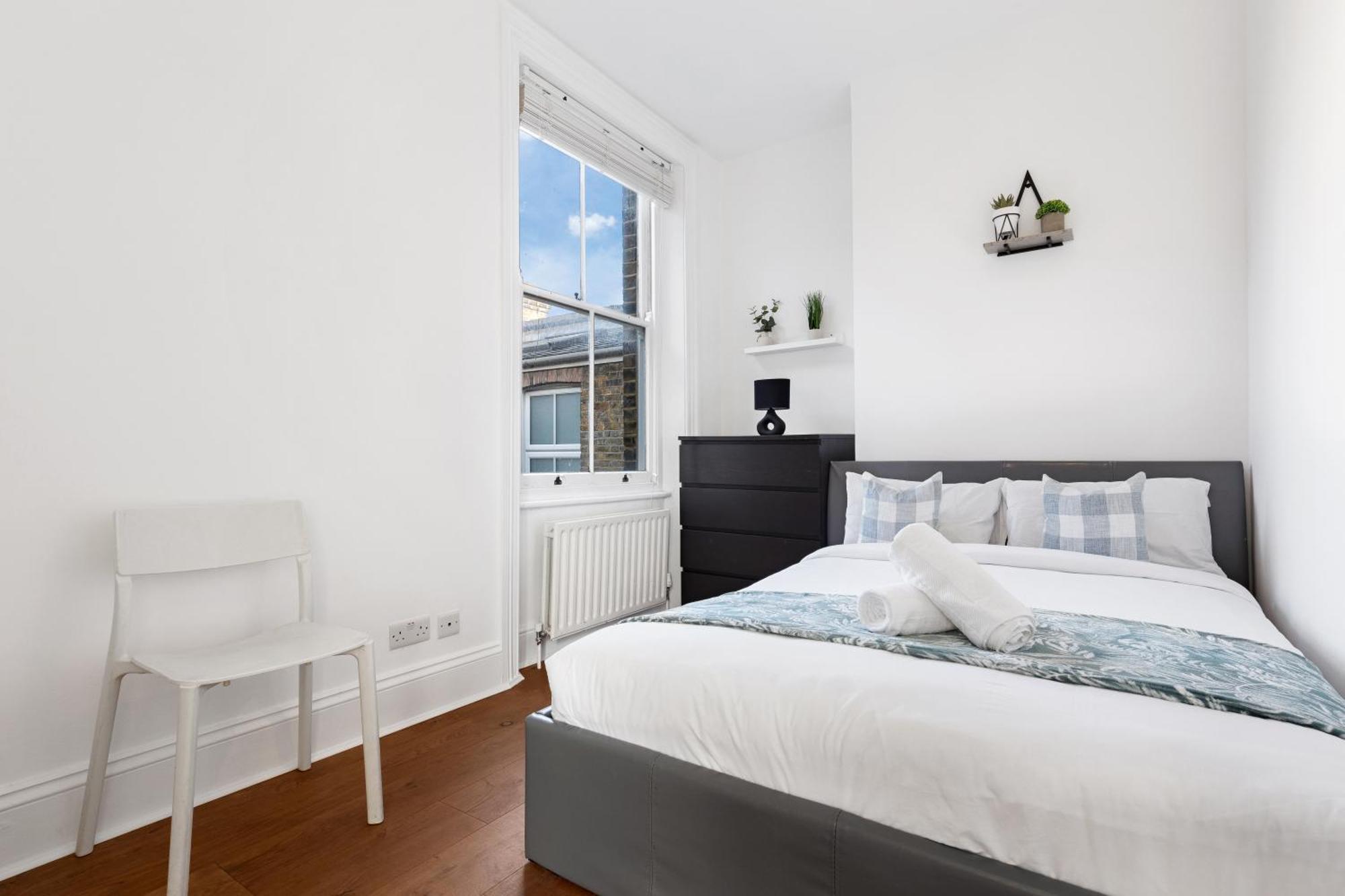 Luxury 4 Bedroom Flat With Stunning Shard View From Terrace In Central London! Next To Station, Sleeps 9 Extérieur photo